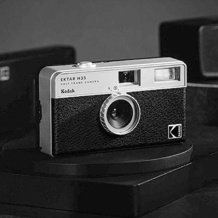 復古底片相機 Kodak Ektar H35（黑色）半格機