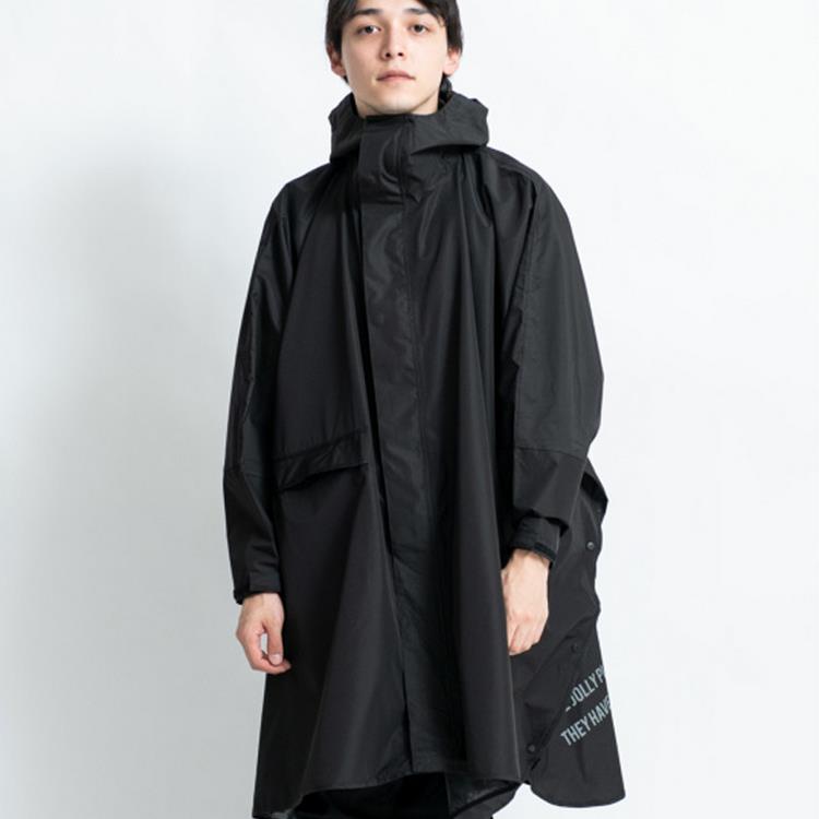 日本KIU 163900 黑色 標準成人空氣感有袖斗篷雨衣 騎車露營必備 附收納袋（男女適用）