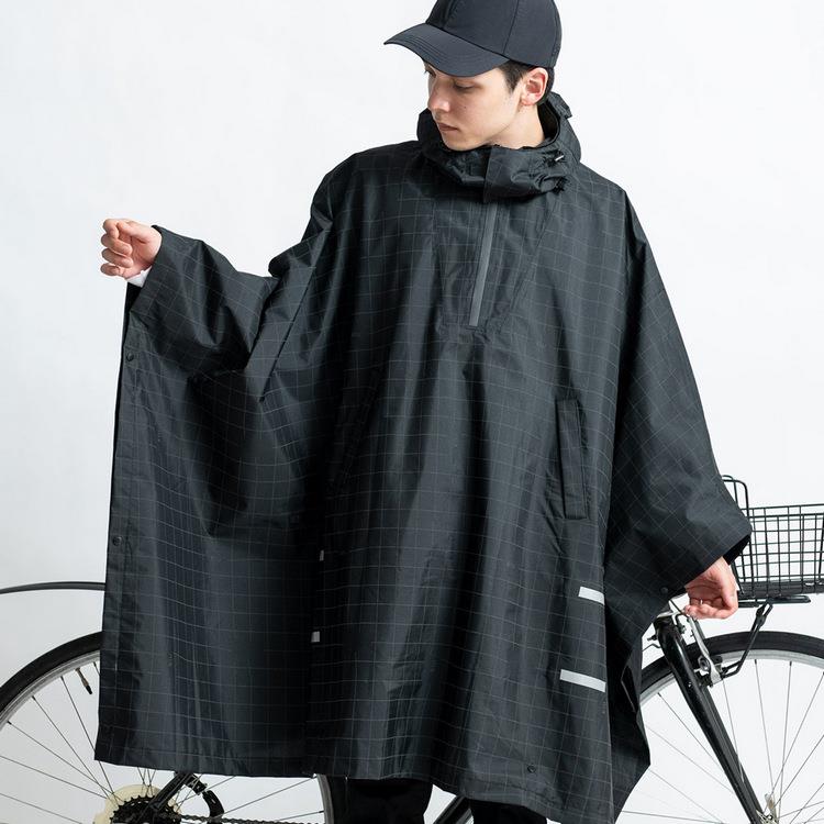 日本KIU 203235 夜光格紋－黑色 機車/自行車雨衣斗篷 附收納袋（男女適用）